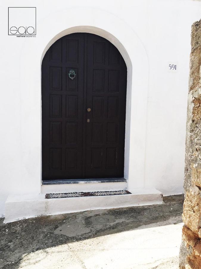 Sala Traditional Experience. Lindos Apartment Exterior photo
