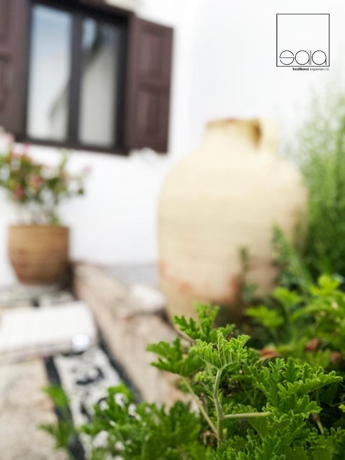 Sala Traditional Experience. Lindos Apartment Exterior photo